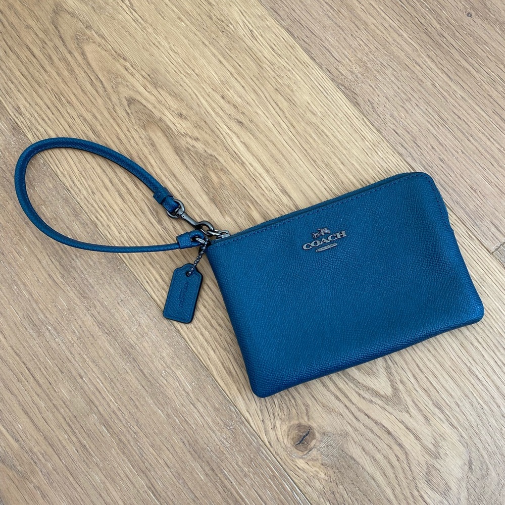 Coach flat pouch wristlet